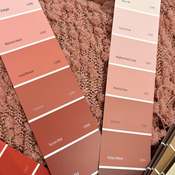 Decorative Throw Blanket - Picture 14 of 14